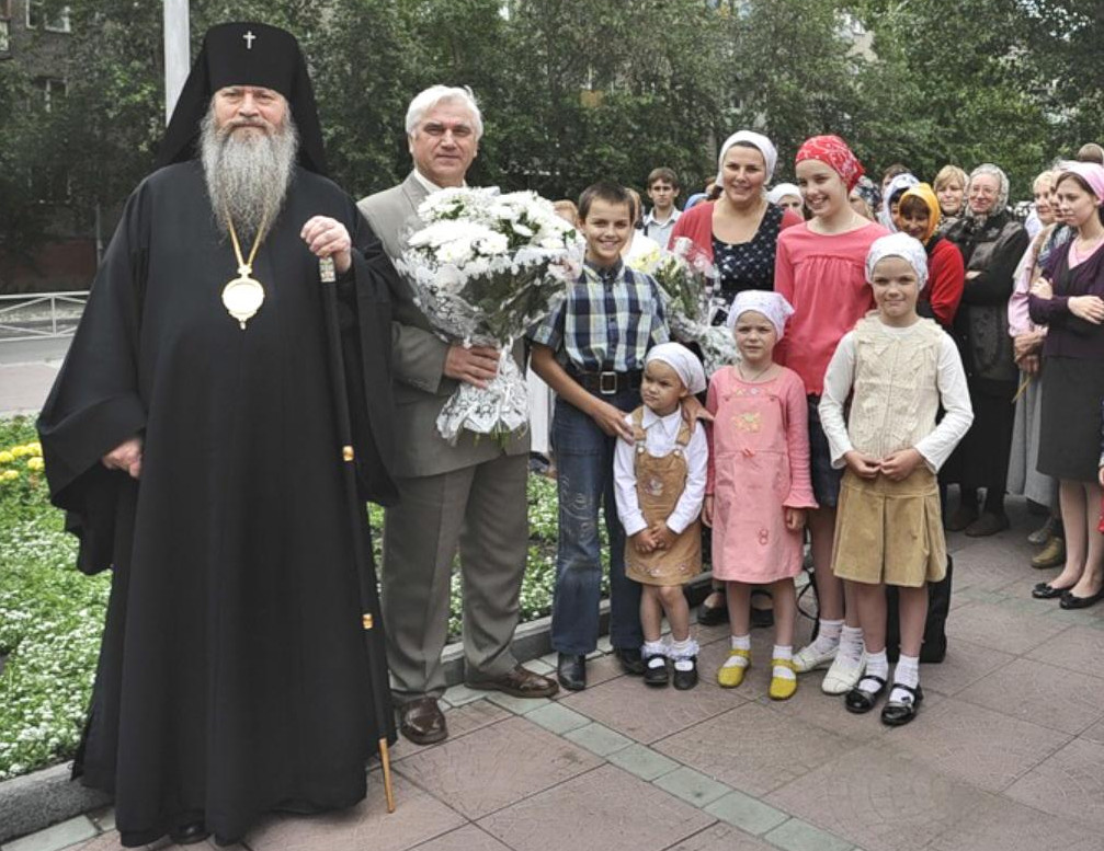 02c-russian-orthodox-families2
