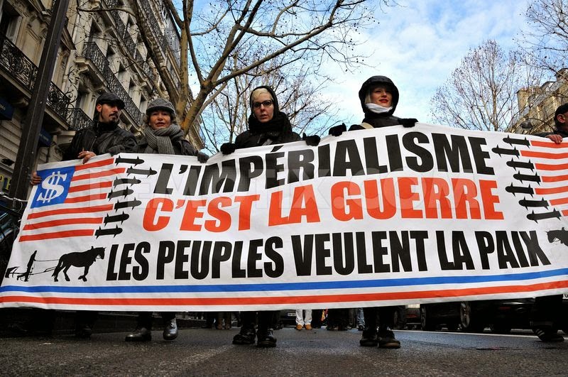 nationalist-demonstration-against-globalism-and-imperialism--paris_1766983