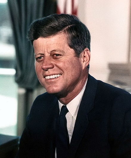 440px-John_F._Kennedy,_White_House_color_photo_portrait