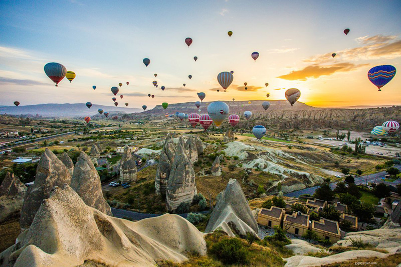 balloon-ride-cappadocia-turkey